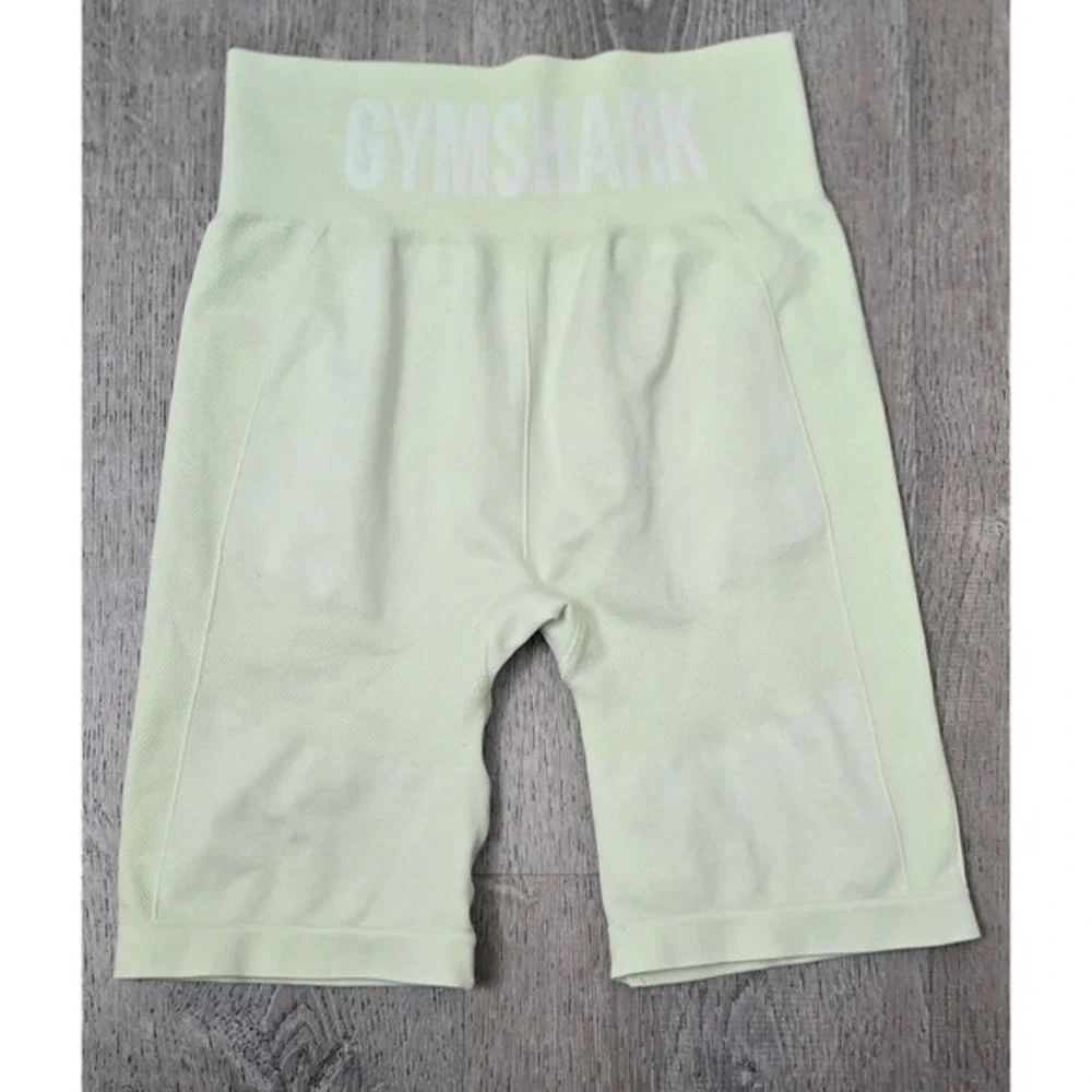 Gymshark Training Shorts Womens Medium Gym Workout Athletic‎ Activewear